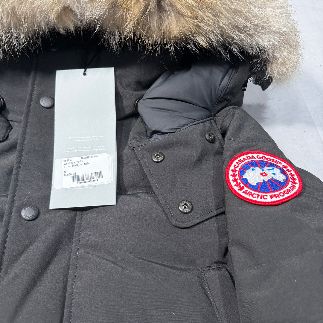 Wyndham Parka Black ( S )