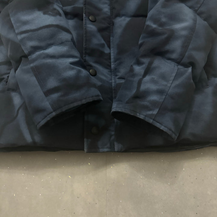 Wyndham Parka Blue Abstract - 9.5/10