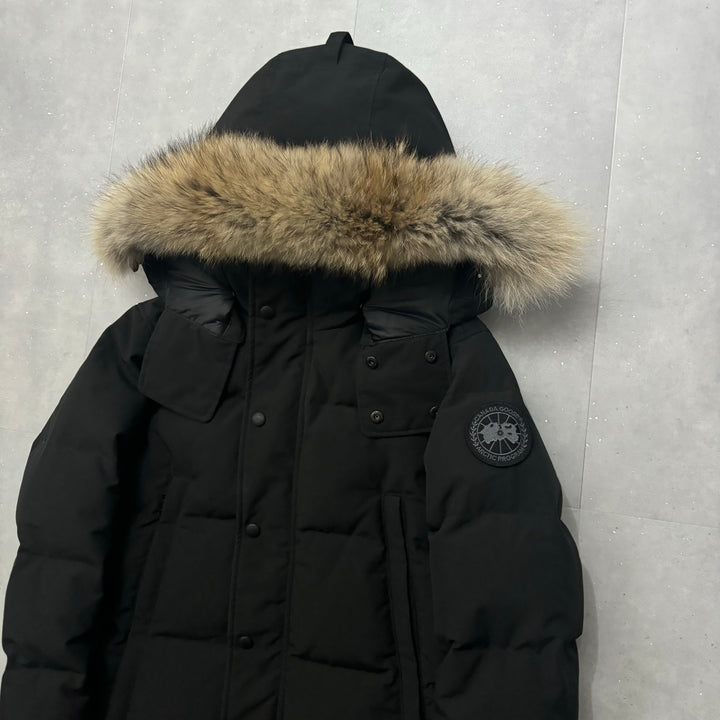 Wyndham Parka Black - 9.5/10