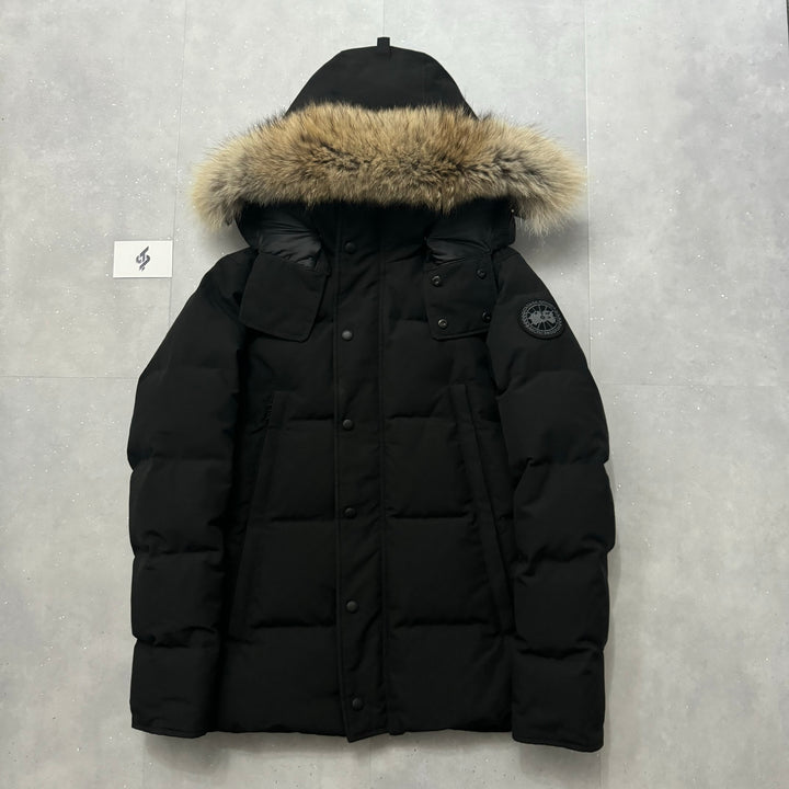 Wyndham Parka Black - 9.5/10