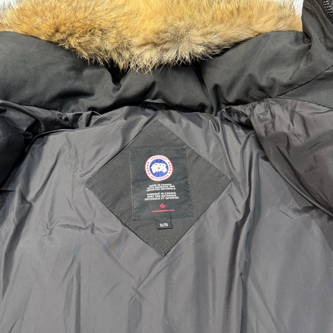 Wyndham Parka Black ( XL )