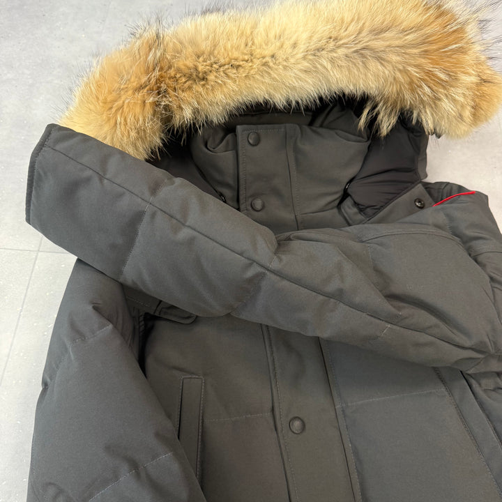 Wyndham Parka Graphite ( XS ) - NEW