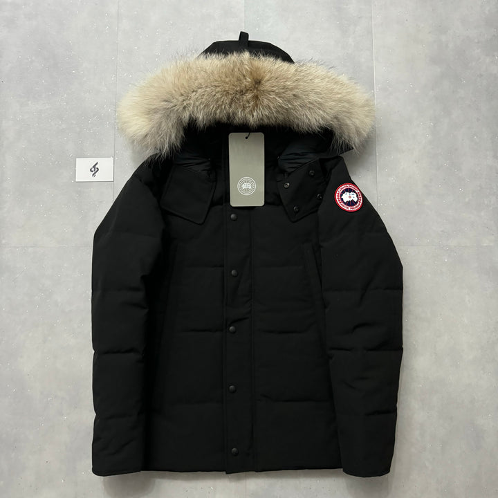 Wyndham Parka Black - BNWTS ( S )