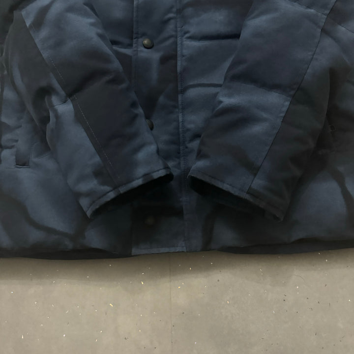 Wyndham Parka Blue Abstract - 9.5/10