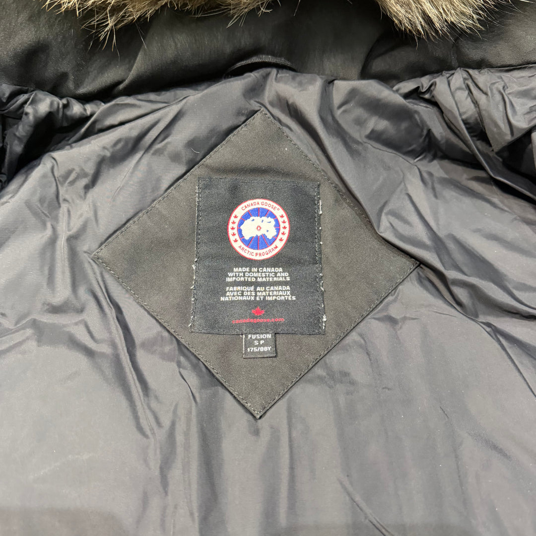 Wyndham Parka Black ( S )