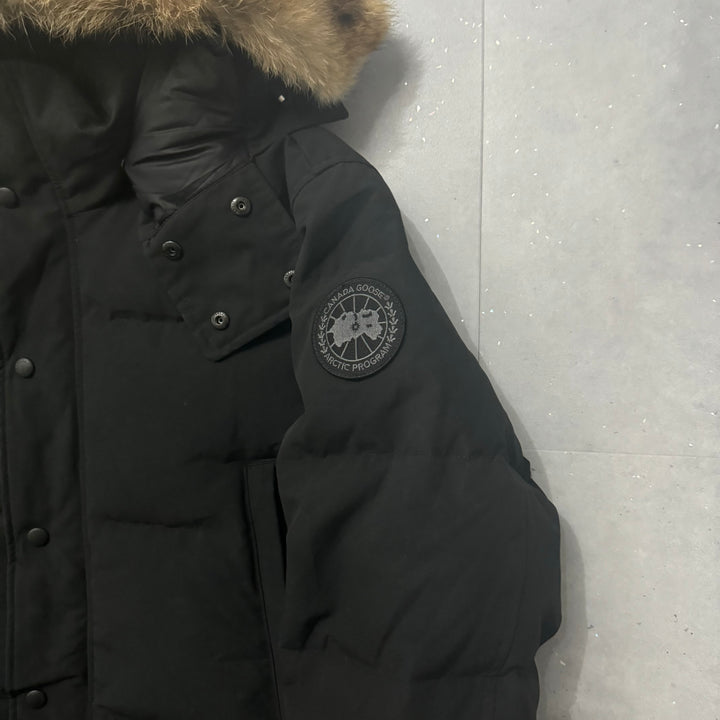 Wyndham Parka Black - 9/10