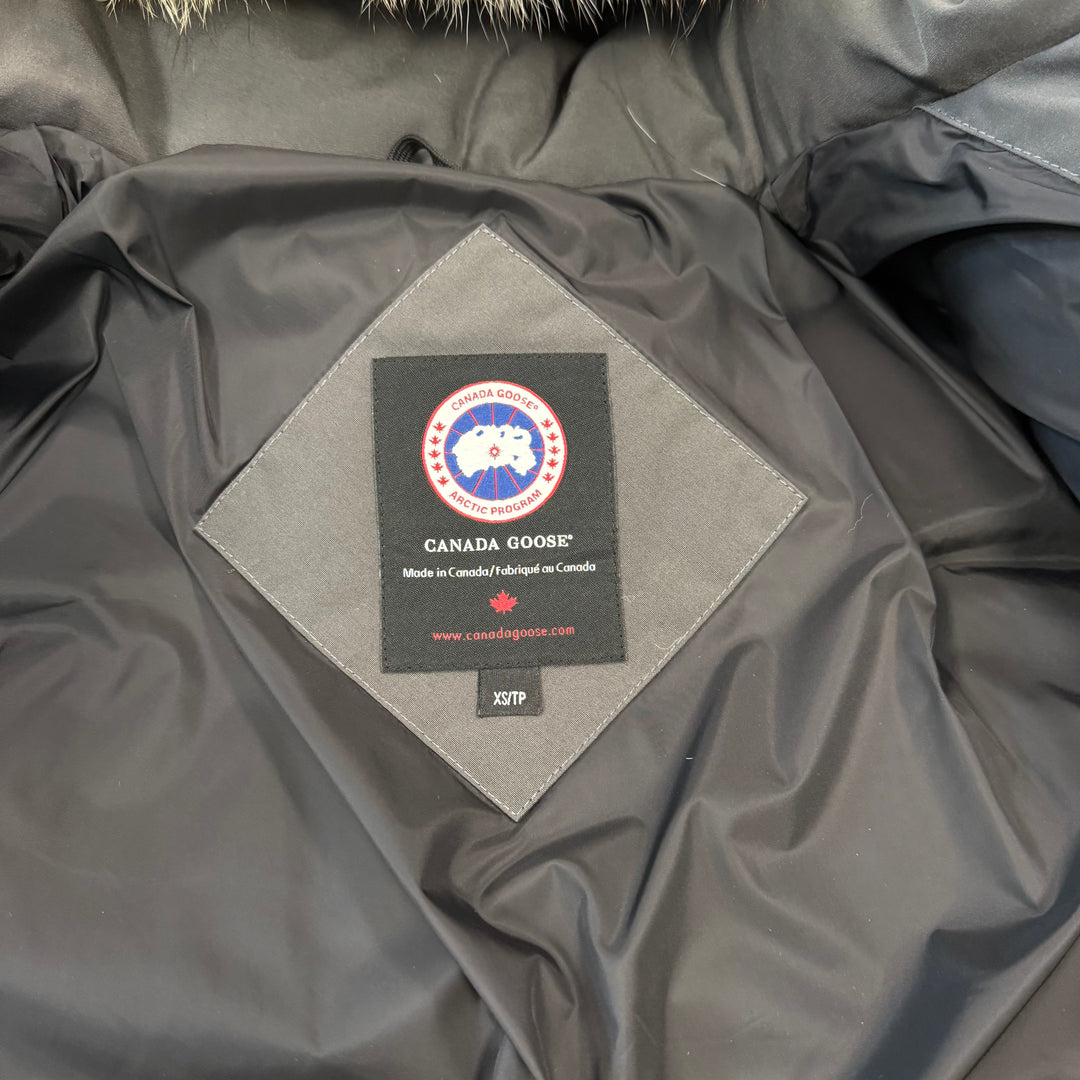 Wyndham Parka Graphite ( XS ) - NEW