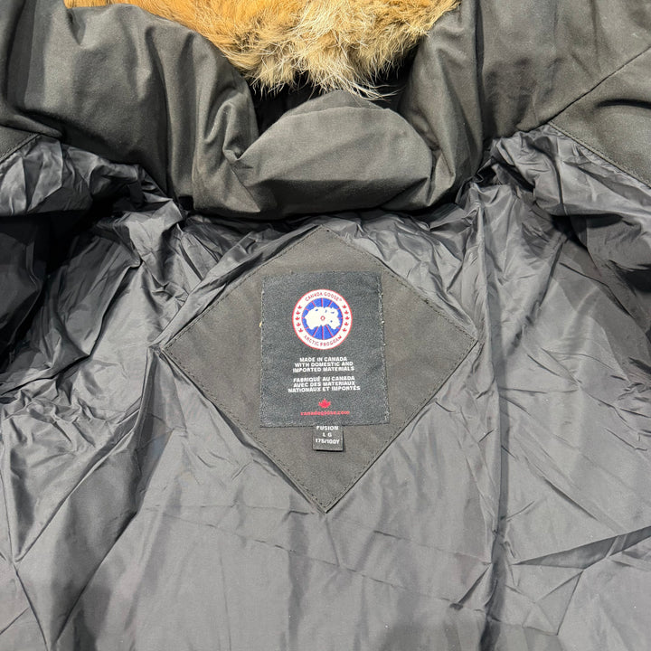 Wyndham Parka Black ( L )