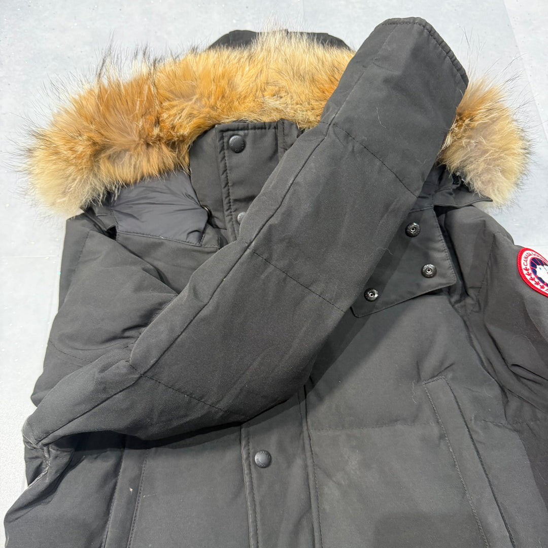 Wyndham Parka Black ( L )