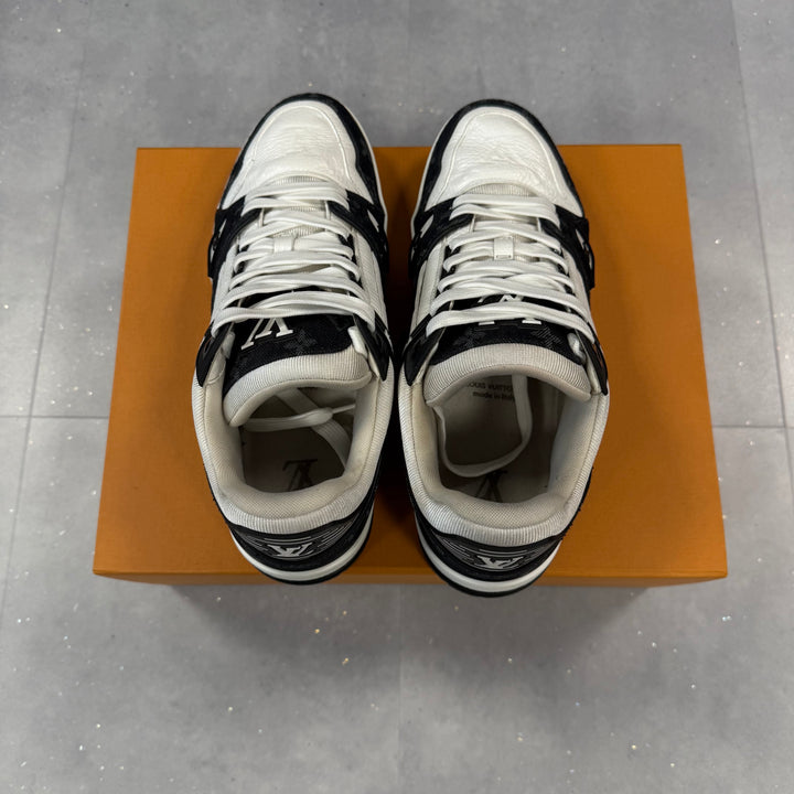 LV Black Denims ( LV8.5 )