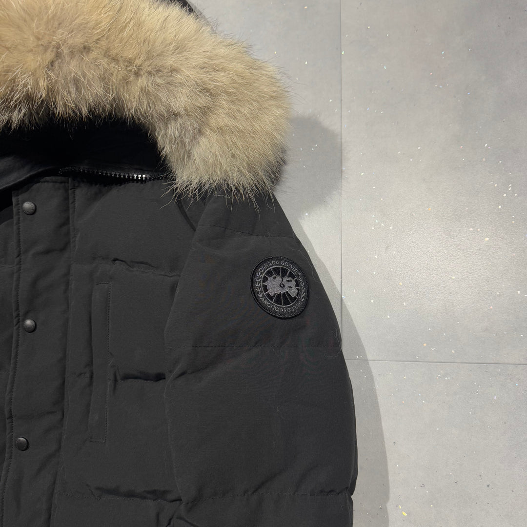 Carson Parka Black - 8.5/10 ( M )