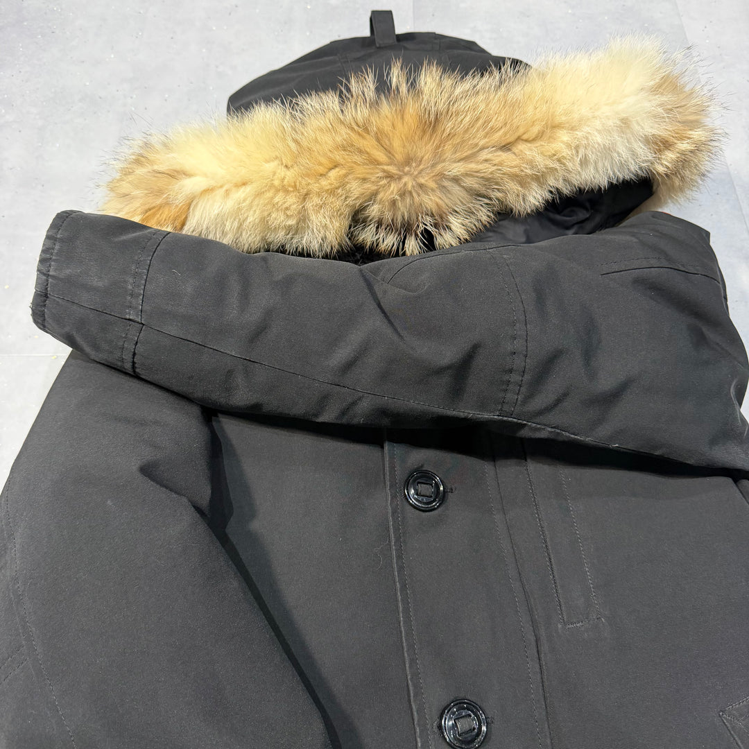 Chateau Parka Black ( S )