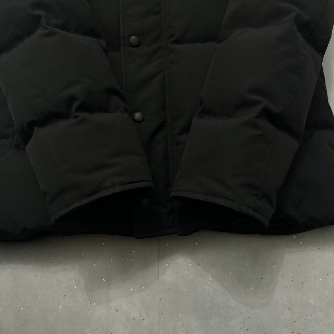 Wyndham Parka Black - 9.5/10