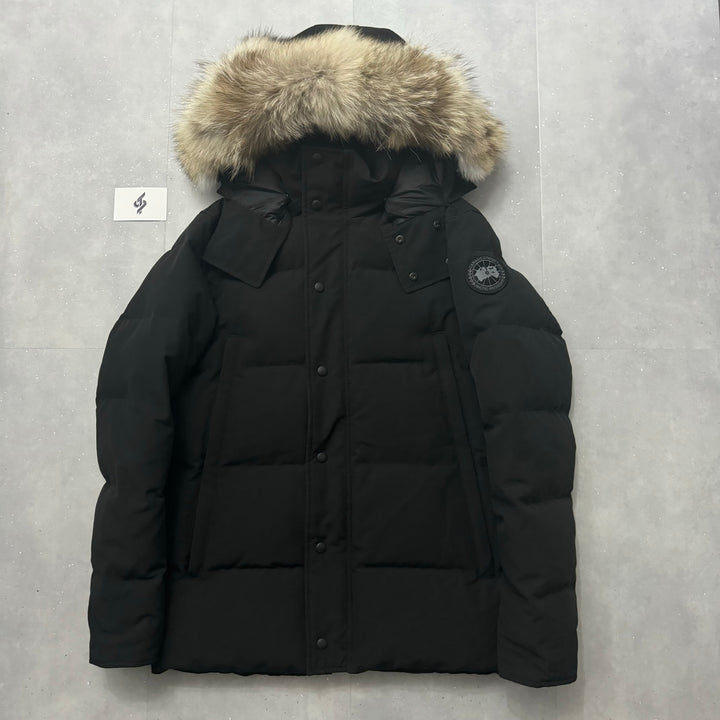 Wyndham Parka Black - 9.5/10