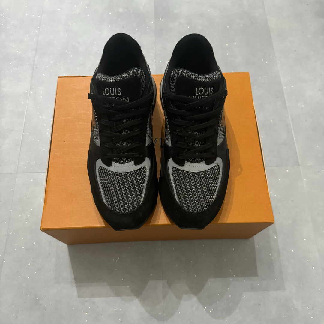 LV Runaway Black - 9/10