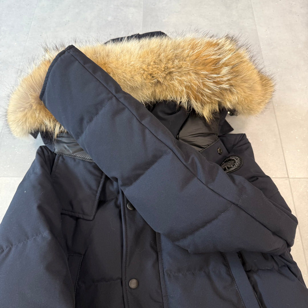 Wyndham Parka Navy ( XS ) BNWT