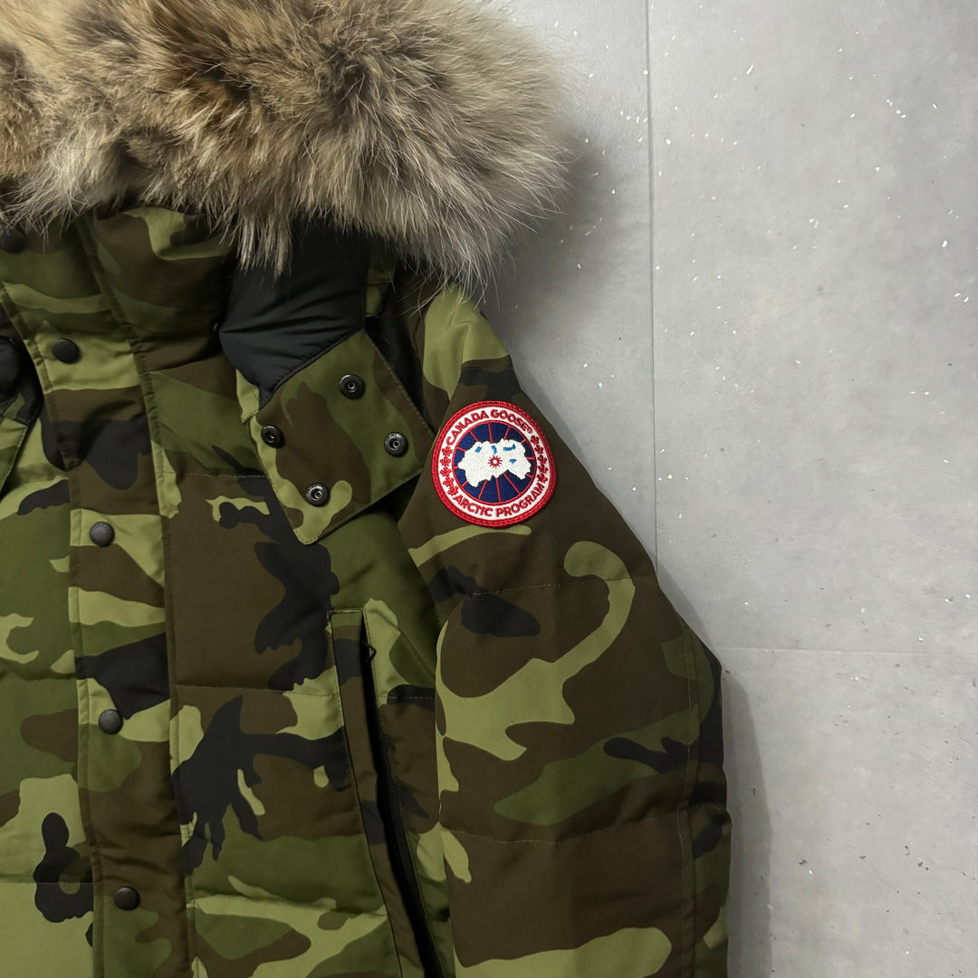 Wyndham Parka Camo - 9.5/10