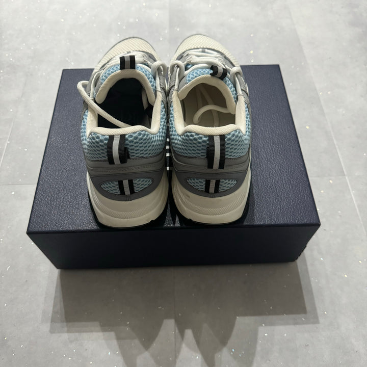 Dior B22 Baby Blue - 9/10