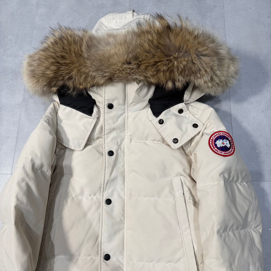 Wyndham Parka White ( M )