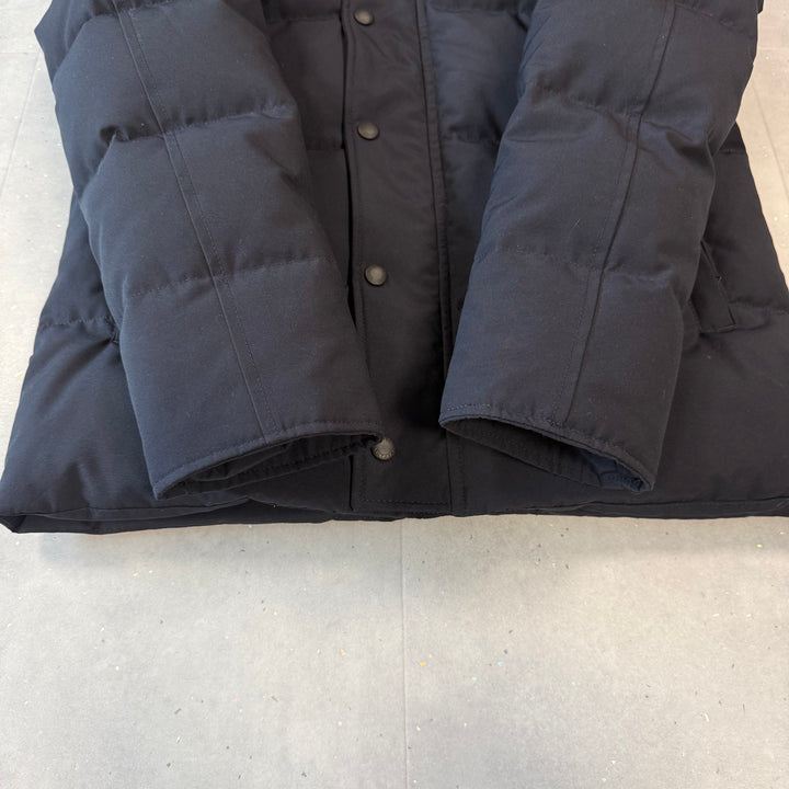 Wyndham Parka Navy ( XS ) BNWT