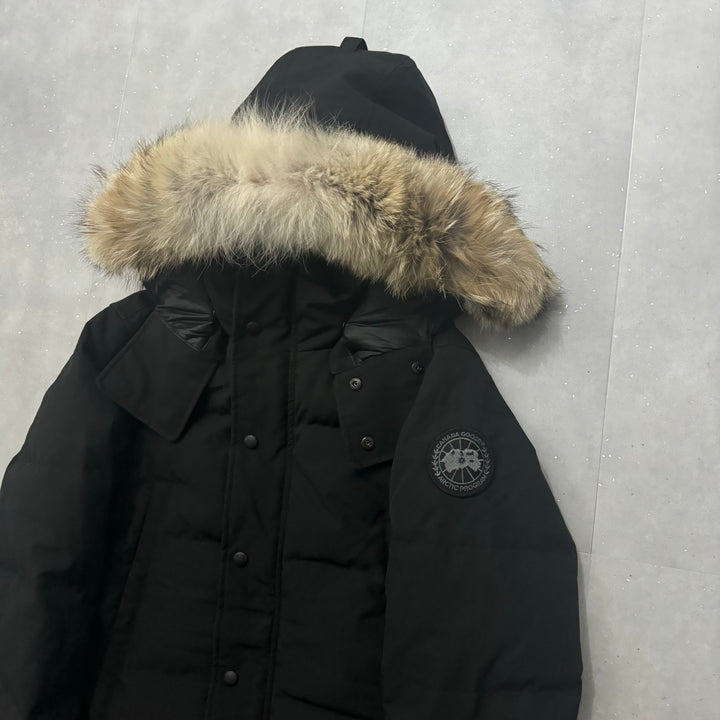 Wyndham Parka Black - 9.5/10