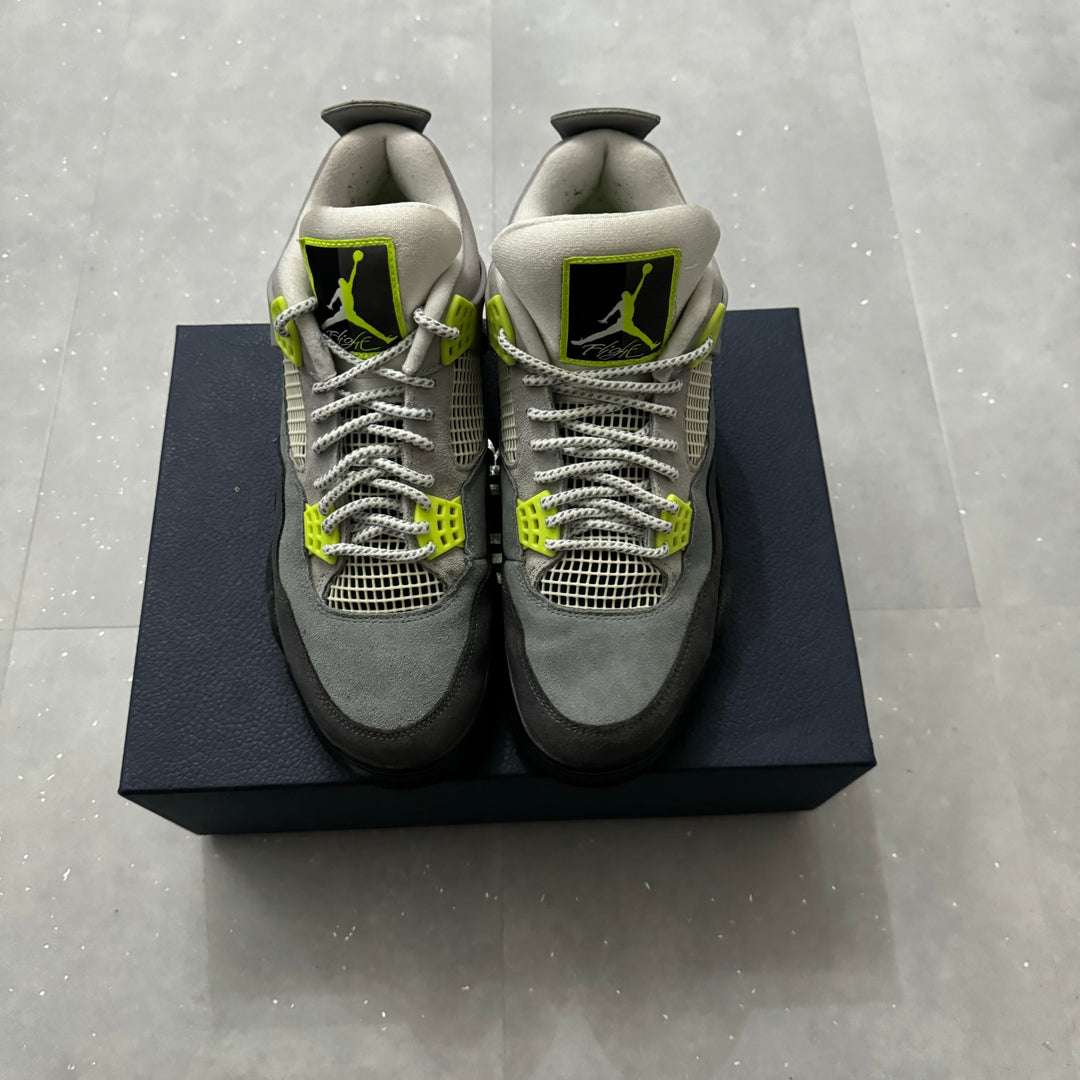 Jordan 4 Neon - 9/10