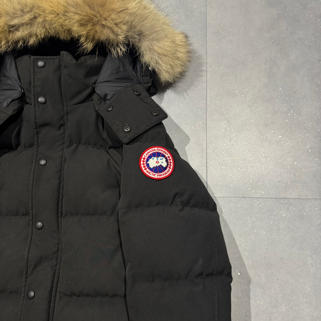 Wyndham Parka Black - 8.5/10 ( M )