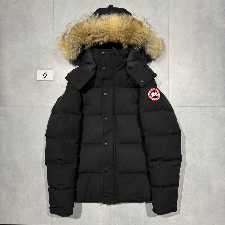 Wyndham Parka Black - 8.5/10 ( M )