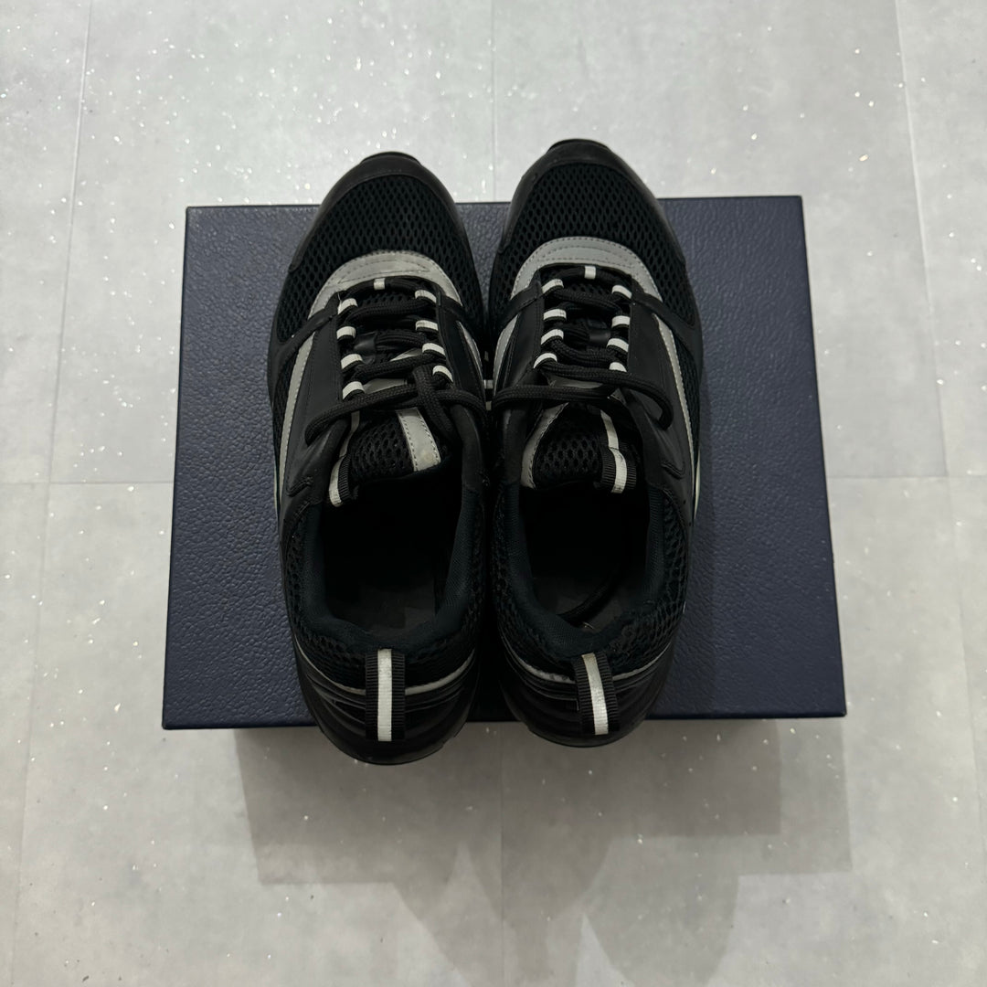 Dior B22 Triple Black - 8.5/10