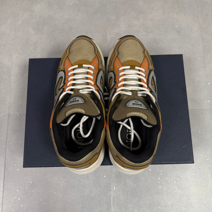 Dior B30 Brown ( UK9 )