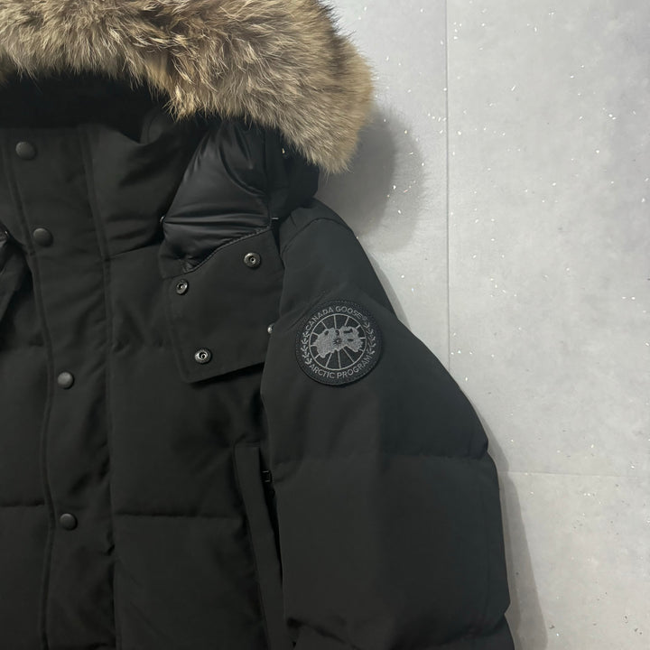 Wyndham Parka Black - 9/10