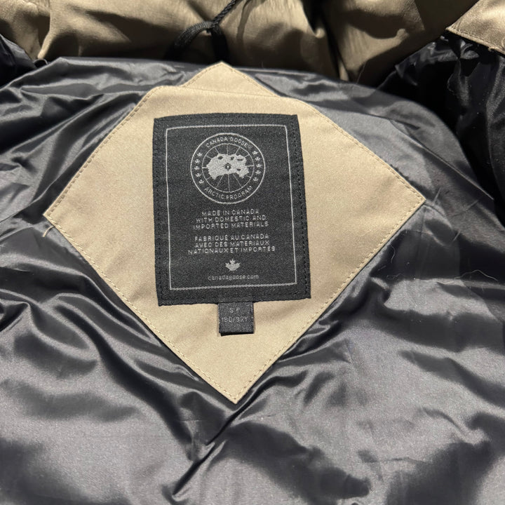 Wyndham Parka Quicksand - BNWTS ( S )