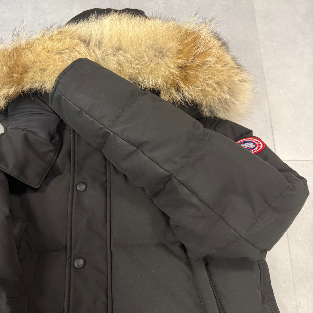 Wyndham Parka Black ( S )