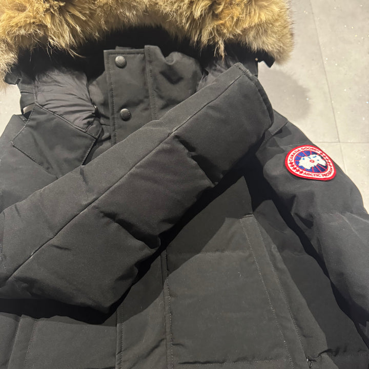 Wyndham Parka Black - 9/10 ( S )