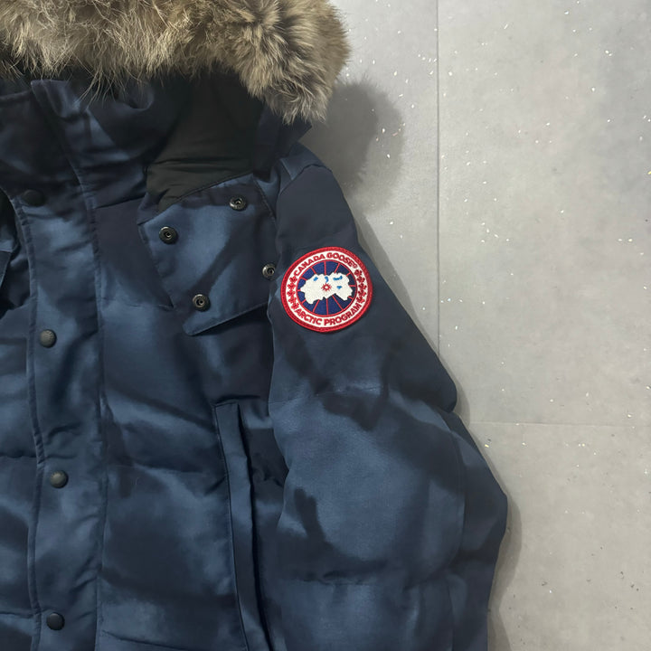 Wyndham Parka Blue Abstract - 9.5/10