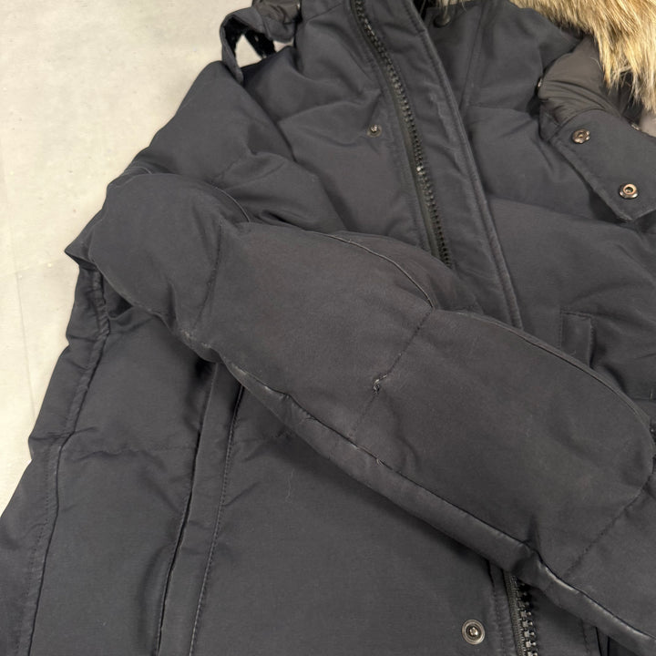 Wyndham Parka Navy ( M )