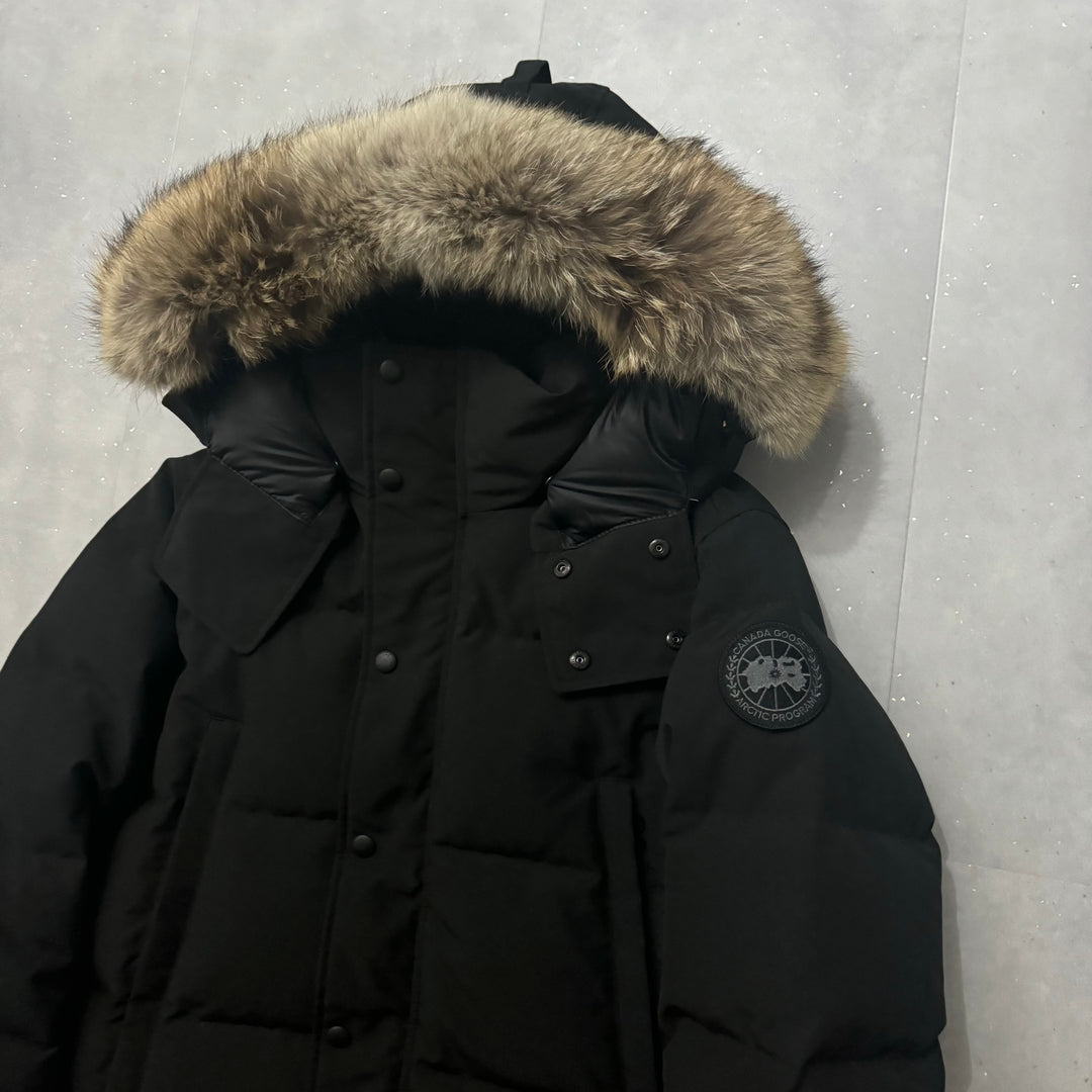 Wyndham Parka Black - 9/10