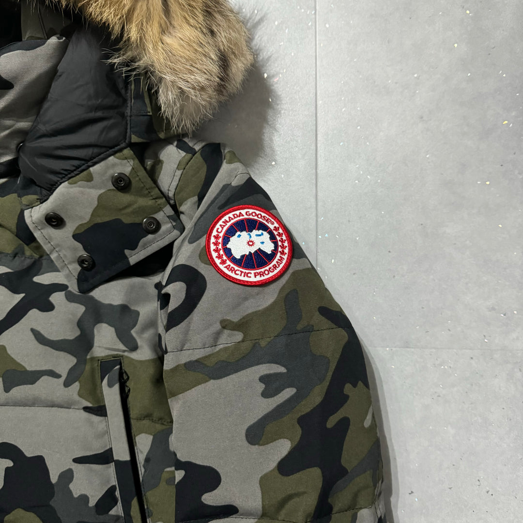 Wyndham Parka Green Camo - 9.5/10