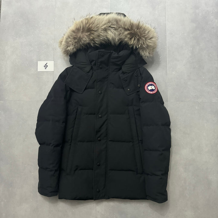 Wyndham Parka Navy - 8.5/10