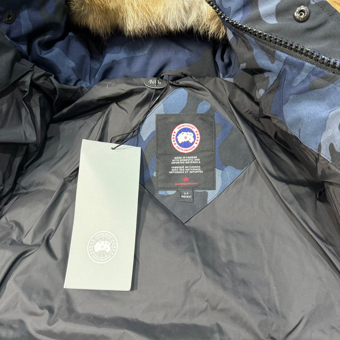 Wyndham Parka Blue Camo ( S )