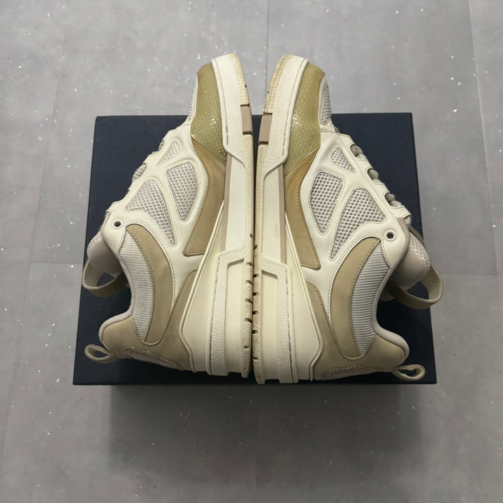 LV Beige Skates - 8.5/10 ( LV9 )