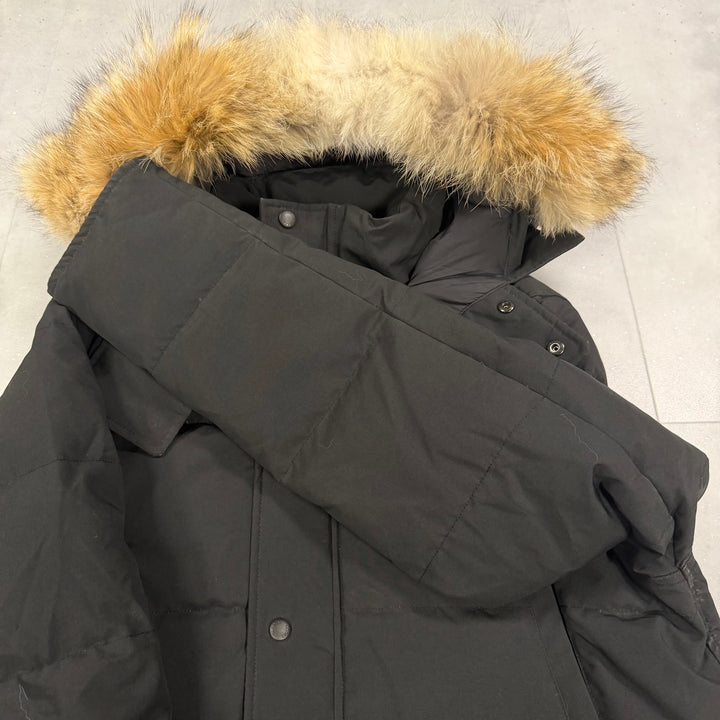 Wyndham Parka Black ( L )