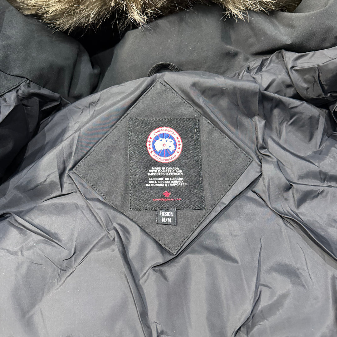 Wyndham Parka Black ( M )